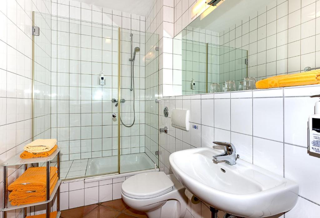 Hotel Alter Giebel Kirchhellen Room photo